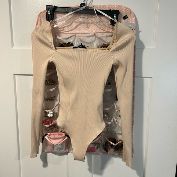 Lulu's Cream Ribbed Bodysuit - Picture 2 of 4